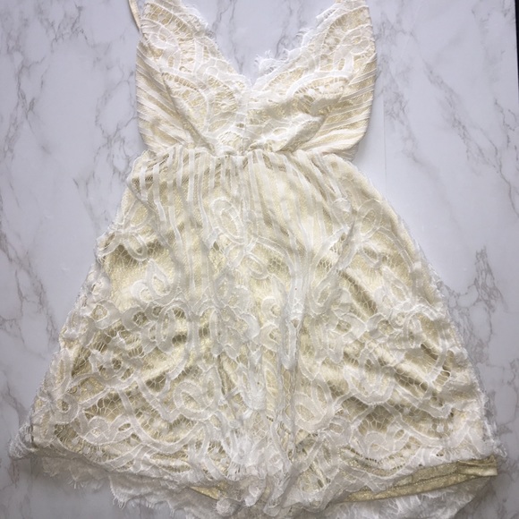 Lace romper - Picture 3 of 4